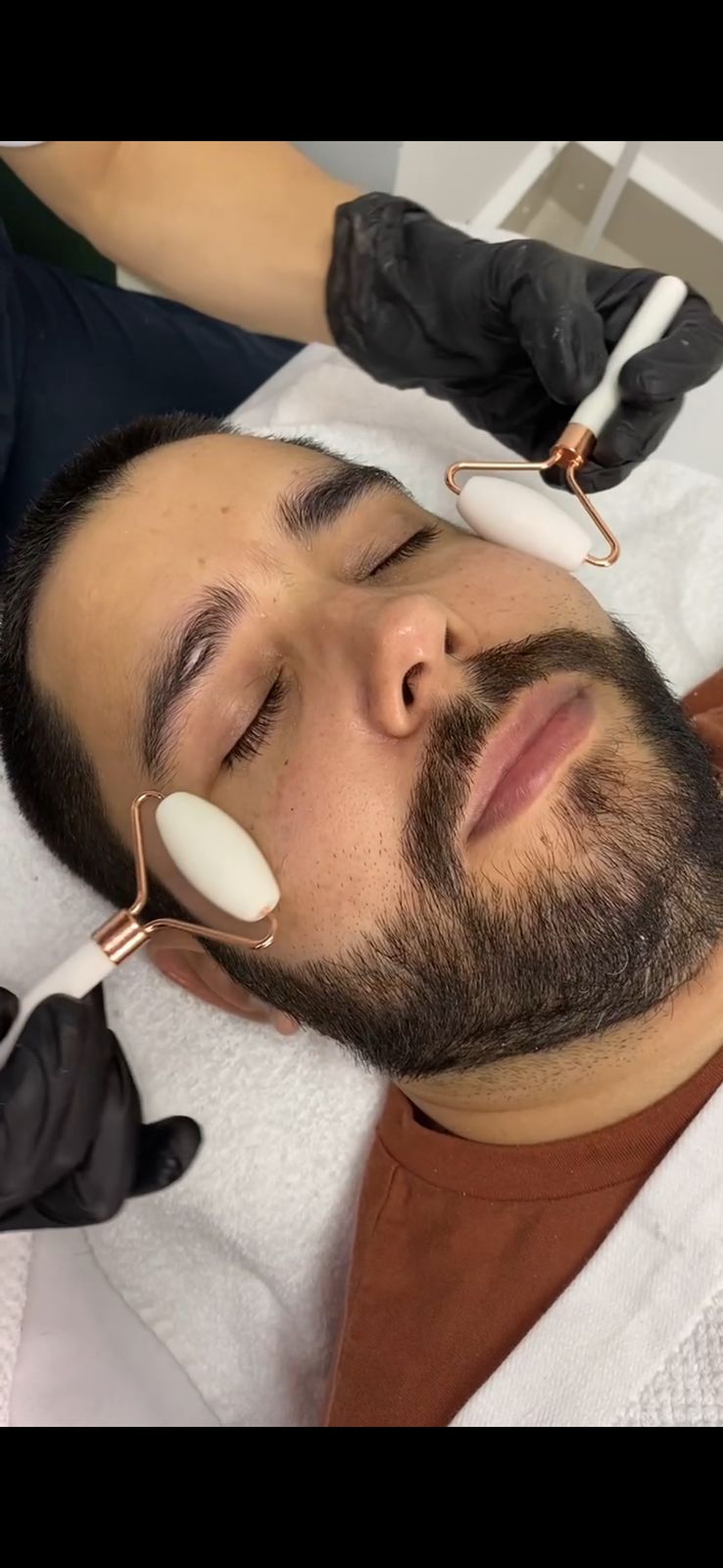 Masaje Craneal y Facial